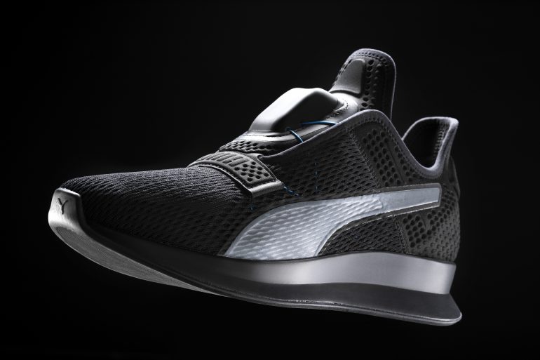 Le futur de la chaussure selon Nike : une basket connectée, auto